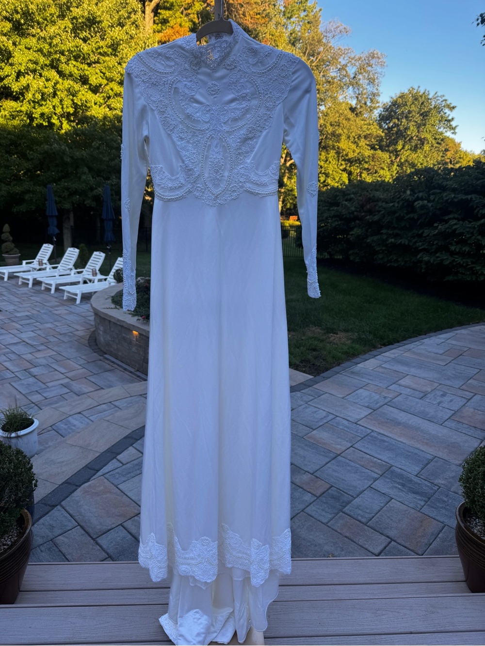 Vtg Classic Free Handmade White Lace Wedding Dress Beaded Train Hippie People